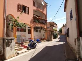 Apartment Free Parking Big Garden Peroj Dış mekan fotoğraf